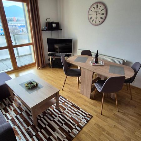2 room Apartment with terrace, Apartmány Liptov Liptovský Mikuláš Esterno foto