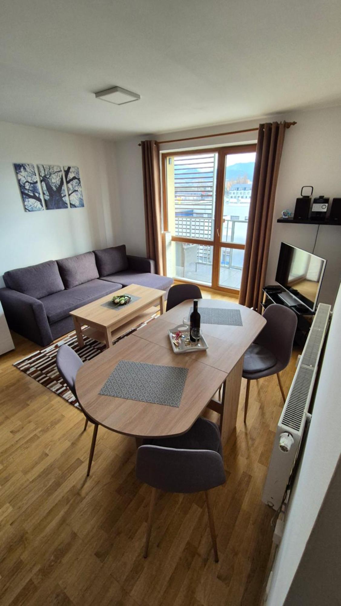 2 room Apartment with terrace, Apartmány Liptov Liptovský Mikuláš Esterno foto